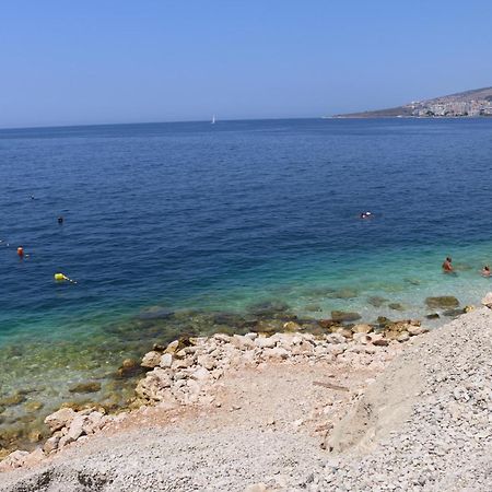 SarandëInfinity Sea View Penthouseアパートメント エクステリア 写真